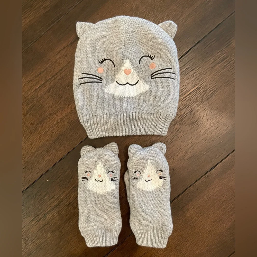 Cozy Kitten Hat & Mittens Set, Fleece Lined, Like New, Toddler Sized